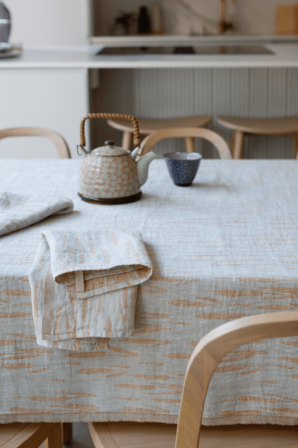Tablecloth - The Hus Edit